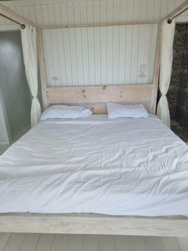 Comfortable 1-bed Cottage In Codrington Barbuda