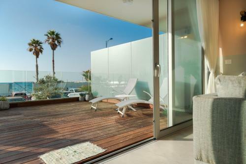 Apartamento Beachfront Deck - 20 Meters From The Beach