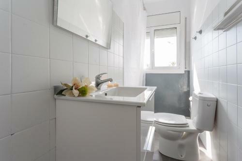 Apartamento Port de Llan�a , La Miranda