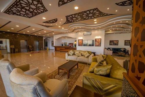 Petra Canyon Hotel