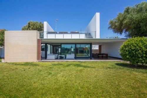 Elegante Y Sofisticada Villa de 5 Habitaciones