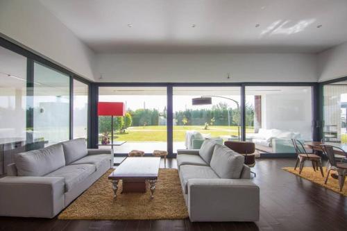 Elegante Y Sofisticada Villa de 5 Habitaciones