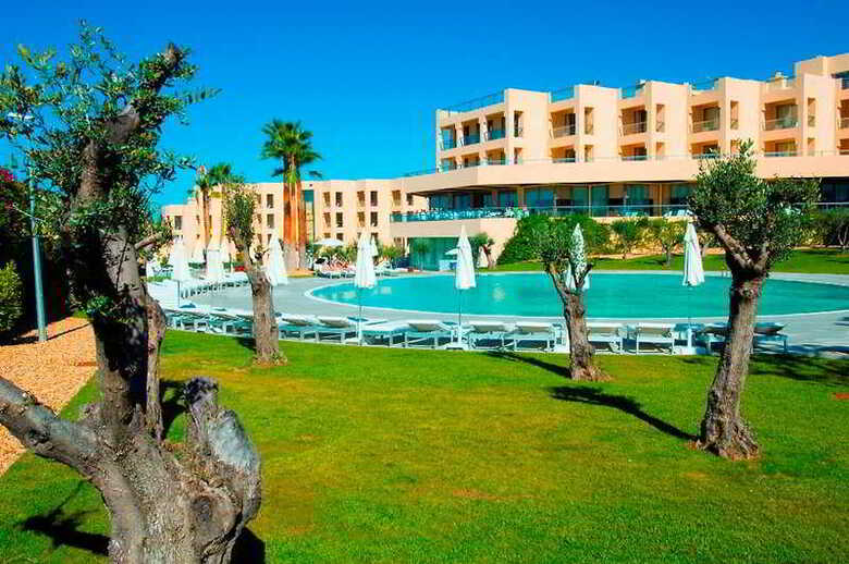 Nau Sao Rafael Suite Hotel