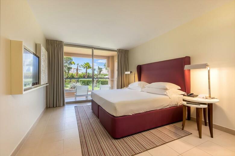 Nau Sao Rafael Suite Hotel