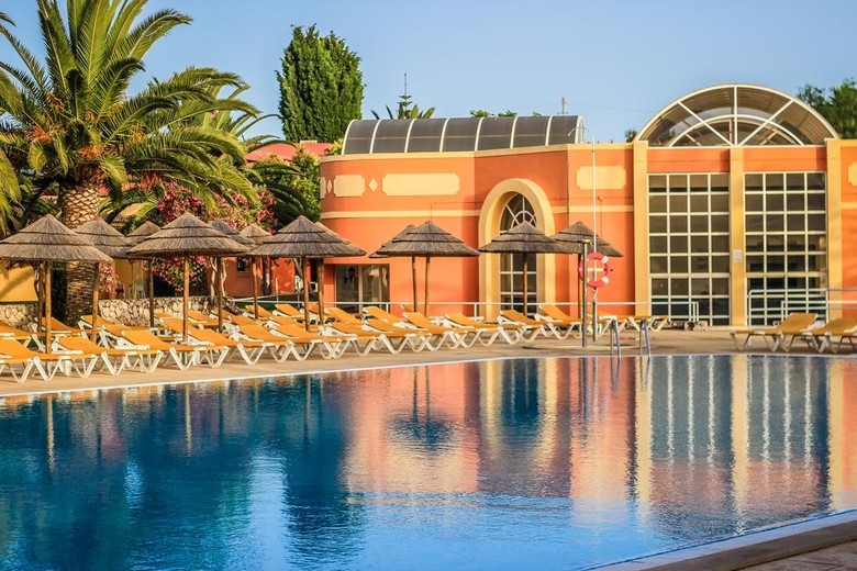 Hotel Colina Village