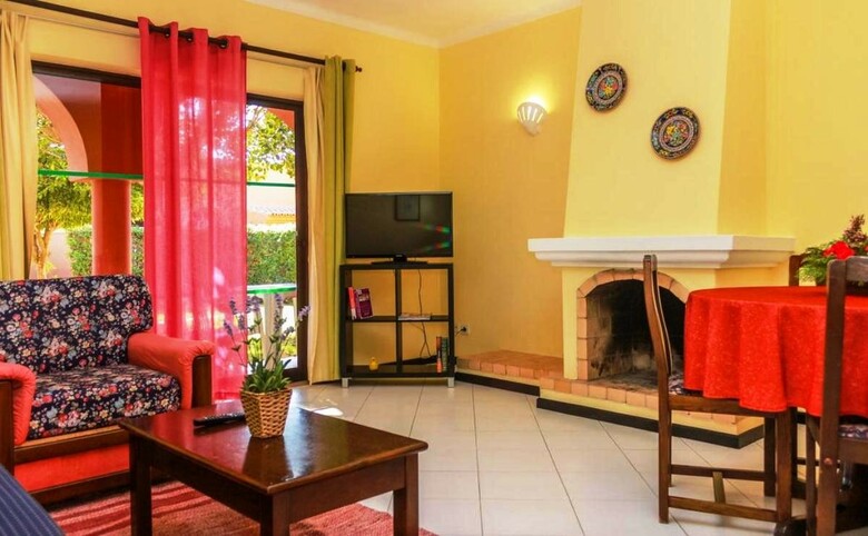 Hotel Colina Village