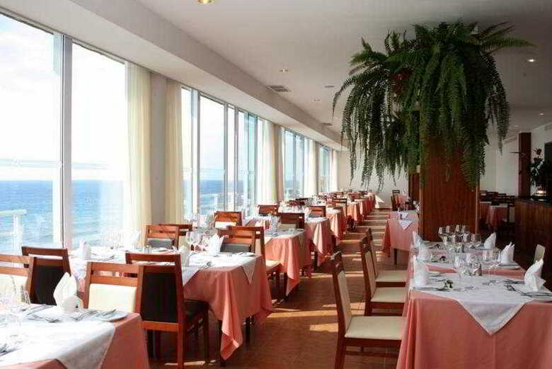 Hotel Orca Praia