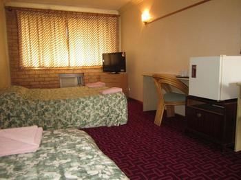 Canberra Lyneham Motor Inn