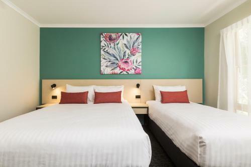Balaclava Hotel