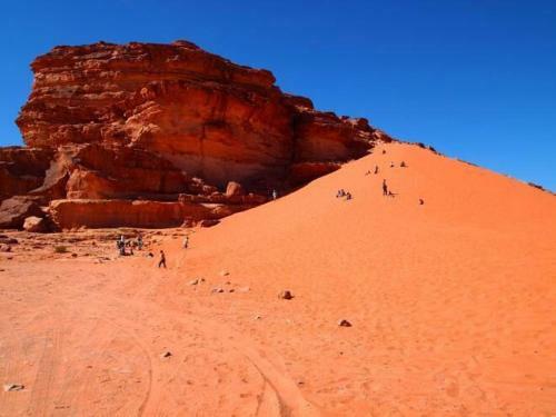 Wadi Rum Sky Tours & Camp