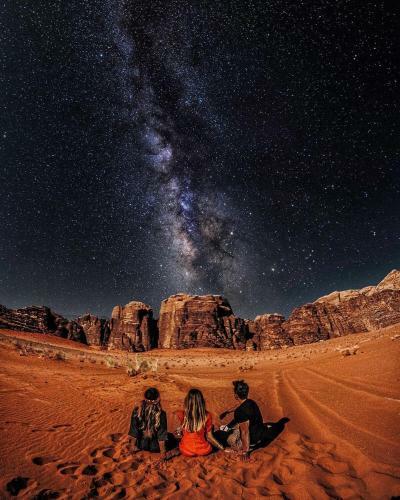 Wadi Rum Sky Tours & Camp