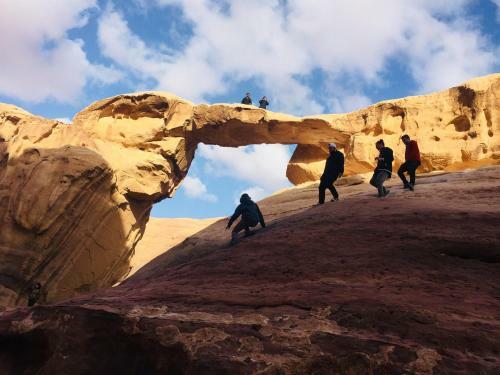 Wadi Rum Nature Guide