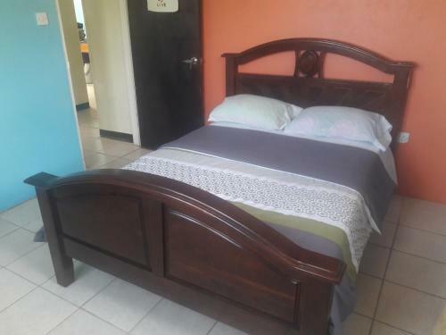 Danglez Bed & Breakfast