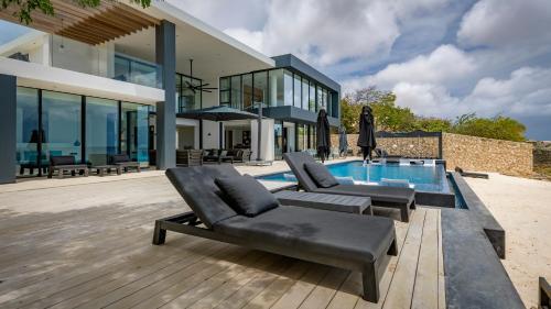 Exclusive Private Beach Villa (Newly Built!)