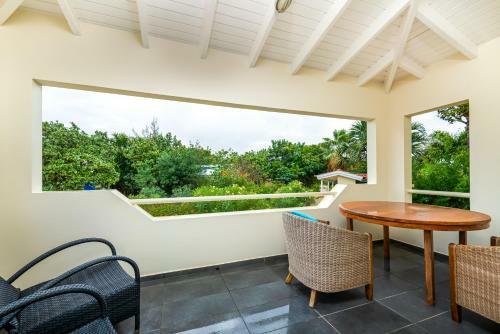 Hotel Bonaire Luxury Suites By Vrhost