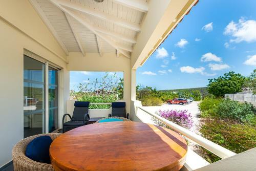 Hotel Bonaire Luxury Suites By Vrhost