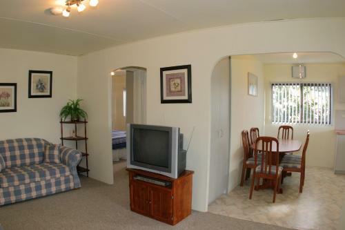Lodge Hunter Homestead
