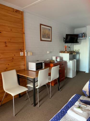 Stratford Motel
