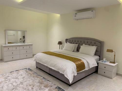 Luxury Fully Furnished Villa ???? ?????