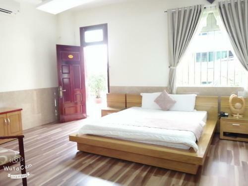 Hotel Kh�ch S?n Tu?n V?