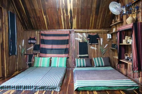 Hotel Khu Du L?ch Sinh Th�i Akoea