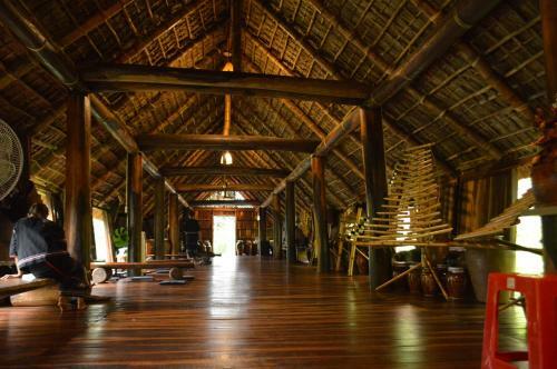 Hotel Khu Du L?ch Sinh Th�i Akoea