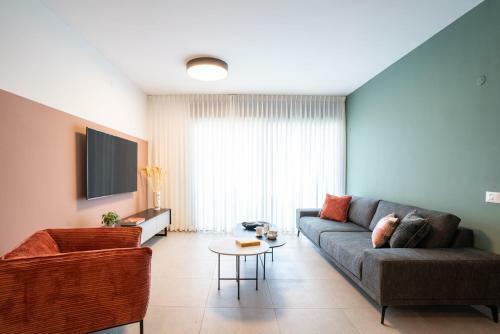 Fantastic Achziv Beach Apartment With Great Views