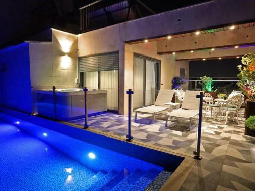 Luxury Rooftop Apartment In Netanya