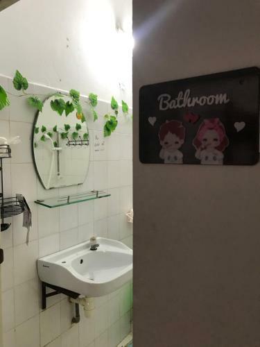 Hostal Duong Duong House