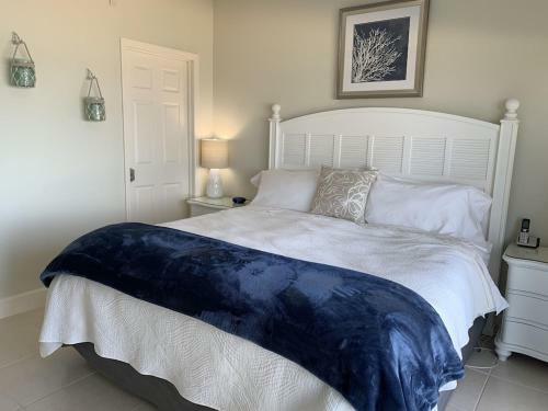 Apartamento Castaways Cove - 10 Steps To The Beach!