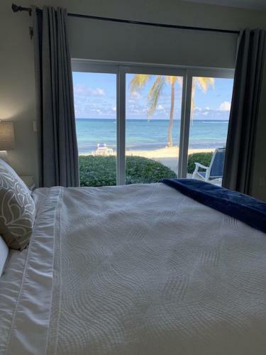 Apartamento Castaways Cove - 10 Steps To The Beach!