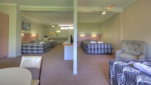 Jacaranda Motor Lodge