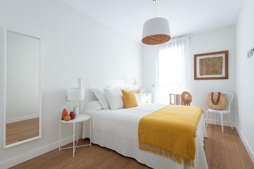 Suite Lux Apartment. 80m From Beach. Freeparking.