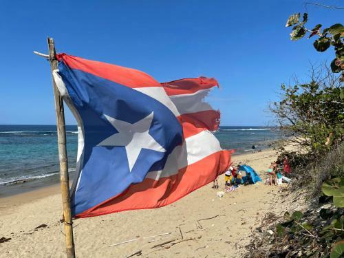 Shacks Beach Isabela Pr - Entire House Or Private Rooms