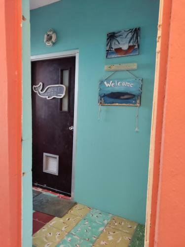 Whales Apartment