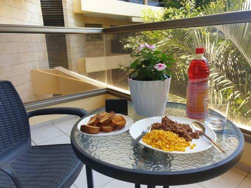Quiet & Comfortable Apartment In Raanana