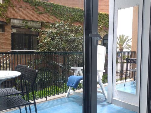 Apartamento Con Terraza Vistas Al Mar