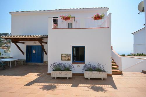 Lloret Apartments