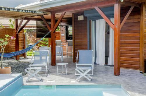 Fleurs de Canne Piscines Priv�es
