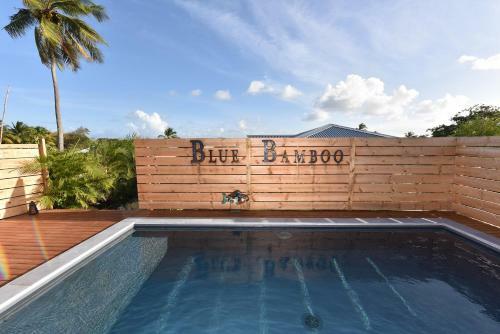 Hostal The Bluebamboo