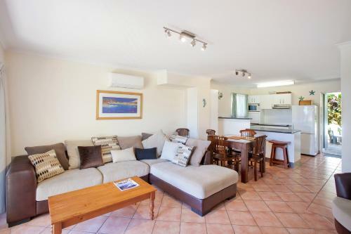 Hotel Beach Breakers Resort