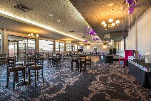 Skyways Hotel Airport West
