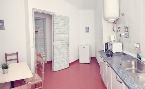 Posada New Room In The Center For 4