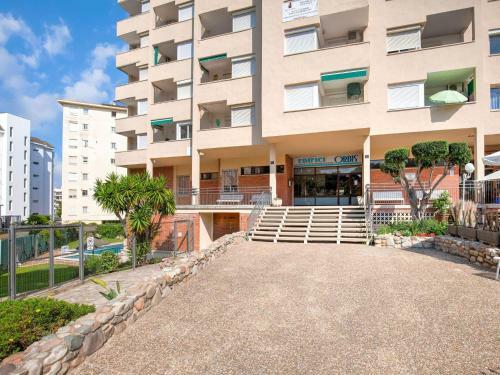 Nice Apartment In Catalu�a On The Mediterranean