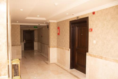 Apartamento Farha International Furnished Units 3