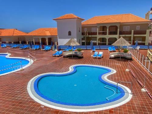 Los Cristianos Dinastia Apartments