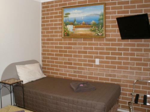 Palms Oasis Motel