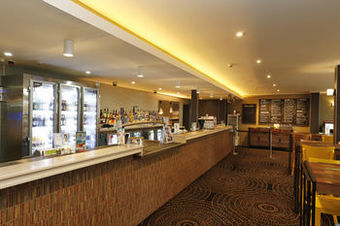 The Lakes Hotel