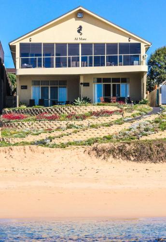 Al Mare Beachfront Retreat