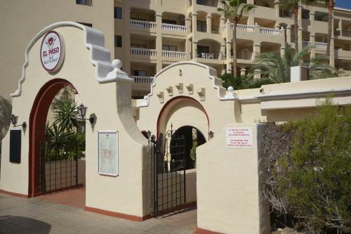 Apartamento Castle Harbour 30 - Two Bed With Pool View